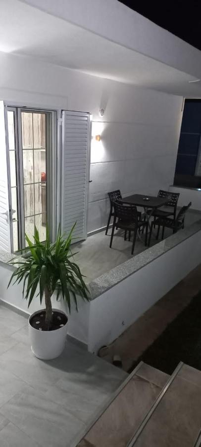 Arjan Dyli Guesthouse Ksamil Buitenkant foto